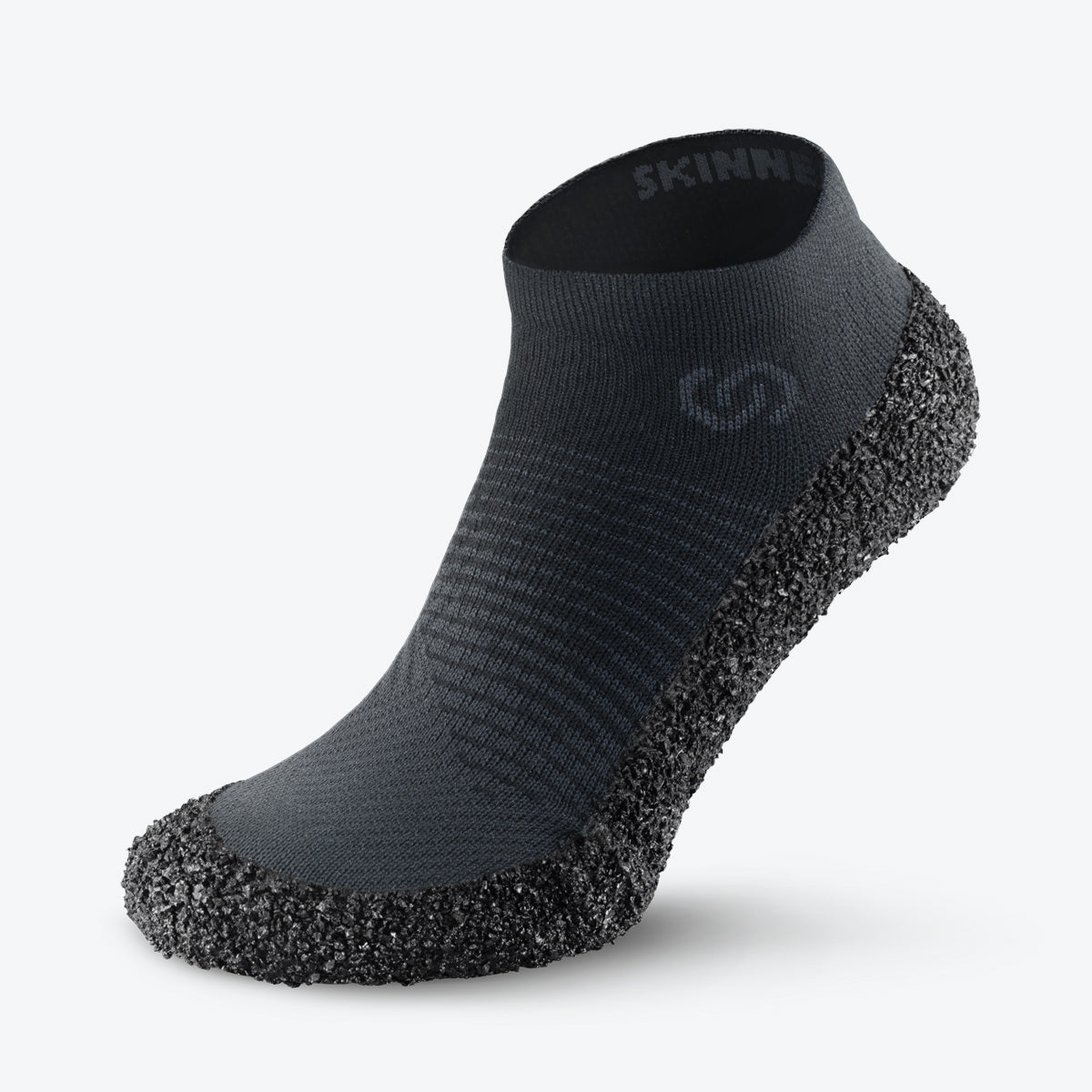 Side view of anthracite-colored Skinners sock shoe, blending a stylish design with a robust sole.